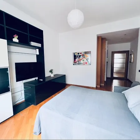Apartment - Station