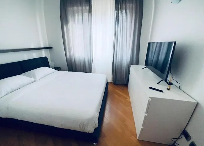 - Station Апартаменты Бари